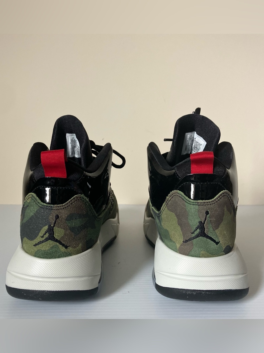 Men’s Jordan Maxin 200 Medium Olive Gym Red Black Camo Sneakers size 10.5 - Picture 6 of 10